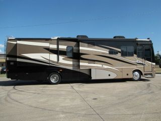 2008 Fleetwood Discovery 39R 8