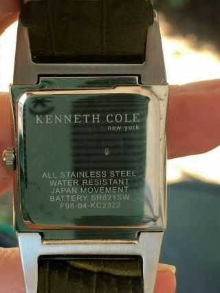 Kenneth Cole Men ' s Wristwatch Green Leather Band Rectangle Case Analog Date 8
