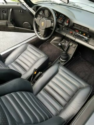 1977 Porsche 911 Targa 10