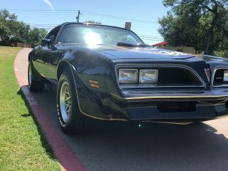 1977 Pontiac Trans Am Y82 Special Edition 3