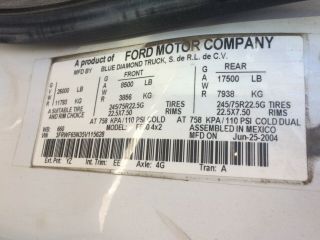 2005 Ford F650 14