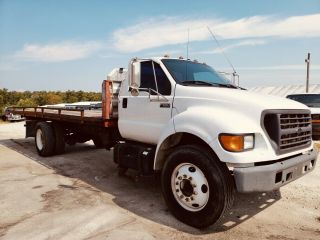 2001 Ford F - 650