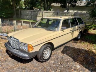 1982 Mercedes - Benz 300 - Series Leather