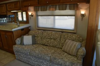 2003 Country Coach Allure 40 CPSG Crown Point 15