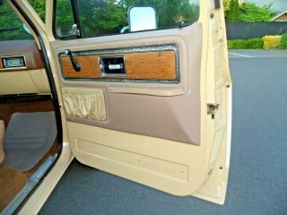 1977 Chevrolet C/K Pickup 2500 12