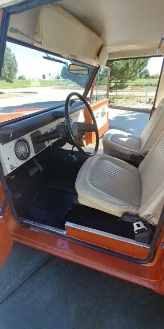 1977 Ford Bronco Custom 8