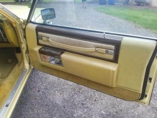 1977 Cadillac DeVille 10