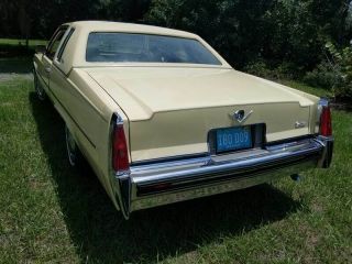 1977 Cadillac DeVille 6