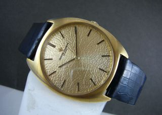 Vacheron & Constantin Calatrava 2093 Solid 18k Gold Watch Cal.  1014