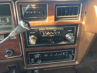 1977 Ford Country Squire LTD 13