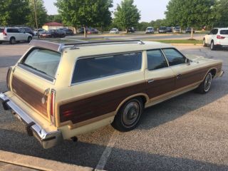 1977 Ford Country Squire LTD 6