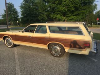 1977 Ford Country Squire LTD 7