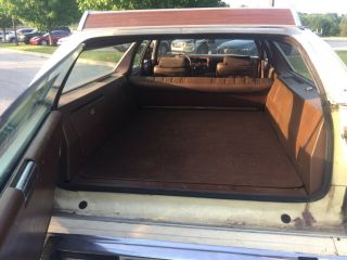 1977 Ford Country Squire LTD 9