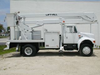 1994 International 4800 Bucket Lift Truck
