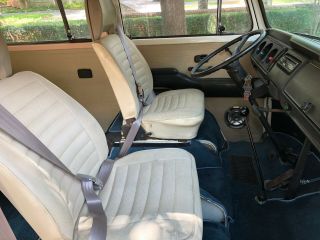 1977 Volkswagen Bus/Vanagon 9