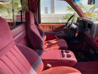 1990 Chevrolet C/K Pickup 1500 454 SS 17