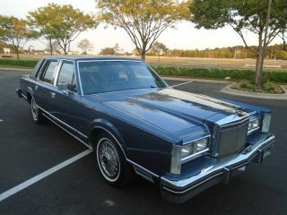 1984 Lincoln Town Car 74k - Yes 74k