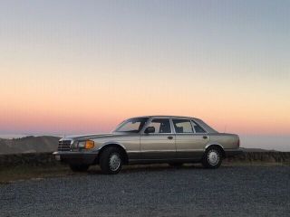 1988 Mercedes - Benz 500 - Series Smoke Silver With Chrome Trim And Brown Leather