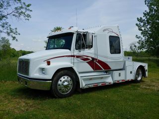 2001 Freightliner Fl50 Sport Chassis
