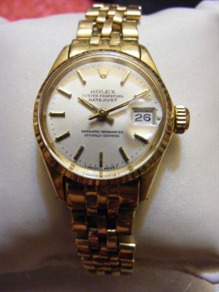 Rolex Oyster Perpetual Datejust 18k Gold Lady