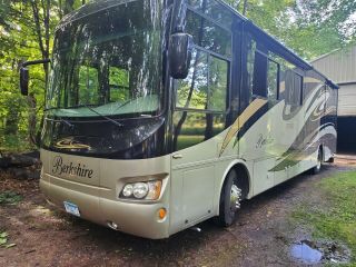 2011 Forest River Berkshire Bh 390
