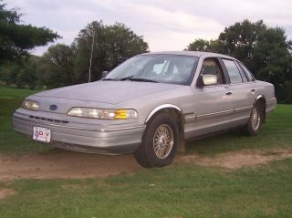 1992 Ford Crown Victoria Lx