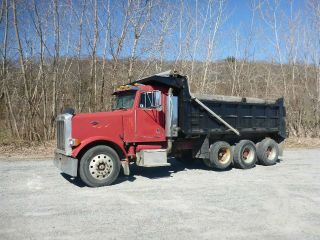 2000 Peterbilt 379 Tri Axle Dump Truck