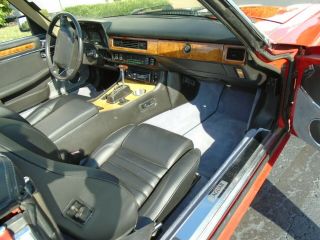 1990 Jaguar XJS Convertible 11