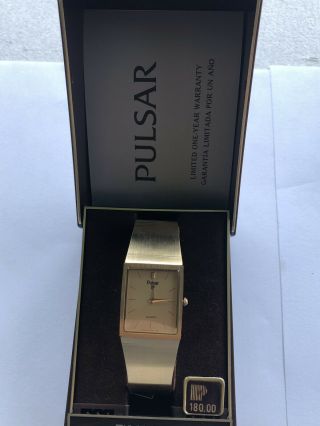 Vintage NOS Pulsar Quartz Gold Tone Mens Watch Model V 320 3