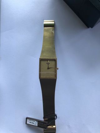 Vintage NOS Pulsar Quartz Gold Tone Mens Watch Model V 320 7