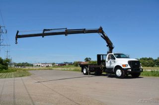 2005 Ford F750 Flatbed With Crane 11