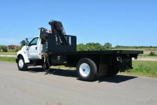 2005 Ford F750 Flatbed With Crane 7