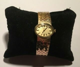 Stunning Vintage Avia Ladies Gold Plated 17 Jewels Mechanical Wrist Watch