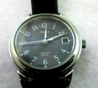 Vintage Timex Woman Watch Indiglo Date Runs Battery Great 30m