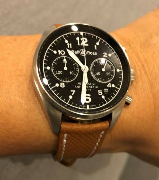 Bell & Ross Vintage 126 Chronograph Auto (includes steel bracelet and strap) 2