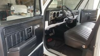 1987 Chevrolet C/K Pickup 1500 v10 11
