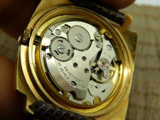 Vintage Swiss Made Solar 17 Jewels Men ' s Square Dress Wrist Watch Gold Toned 7