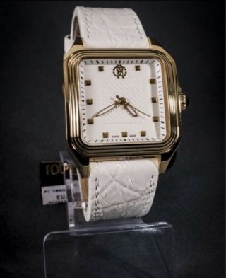 Gold Roberto Cavalli Venom Luxury Women’s Swiss Made Watch White And Gold 2