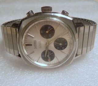Desotos Vintage Triple Register Chronograph Wristwatch Valjoux 72 circa 1970 3