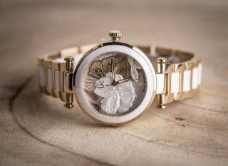 Guess Gc Gold White Designer Ladies Lady Chic Watch Mother Of Pearl Dial Colour 2