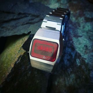 1970s Gents Stainless Steel Vintage Accurist Led Watch
