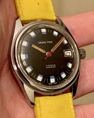 1970s Grand Prix Swiss 17j Incabloc Vintage Sport Watch 36mm Runs Strong Wow