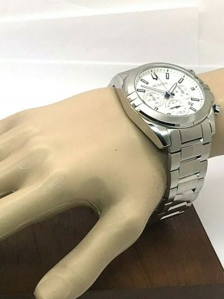 Bulova 96B307 Men ' s Watch Stainless Steel Silver Dial Date Chronograph Quartz 4