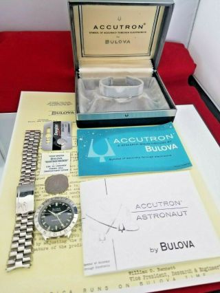 Bulova Accutron Astronaut GMT Bezel.  1967.  Booklet/Box/Wrench/Battery. 2