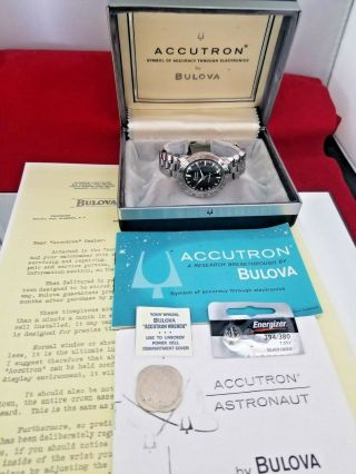 Bulova Accutron Astronaut GMT Bezel.  1967.  Booklet/Box/Wrench/Battery. 5