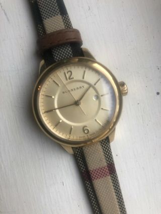 Burberry Nova Check Gold Case Wrist Watch 3