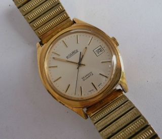 Vintage ROAMER Searock Quartz Gold Plated Men ' s Watch 2