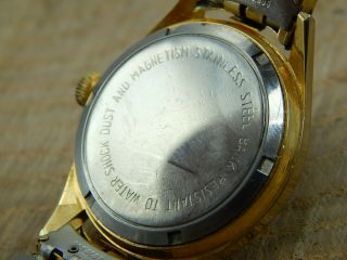 Vintage Swiss Made Calvan 17 Jewels Men ' s Dress Wrist Watch Water Resistant 3