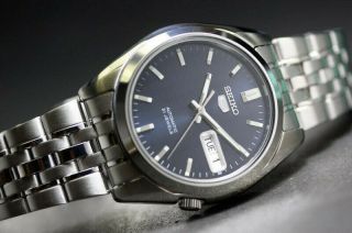 Seiko 5 SNK357 BLUE DIAL DAY DATE AUTOMATIC - LOCAL 6