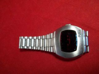 Rare Vintage Pulsar 70755a Red Digital Readout Hard Find Watch